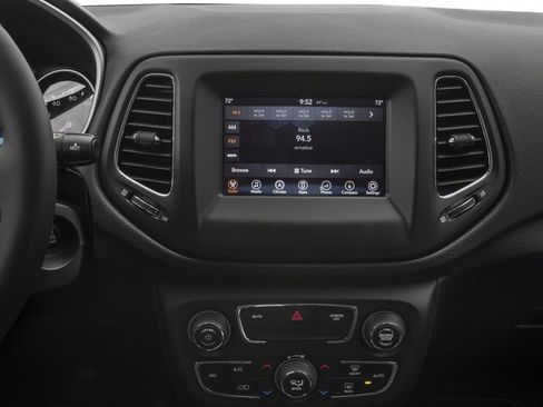 Used 2017 Jeep Compass Latitude w/ Popular Equipment Group AWD/4WD image 13