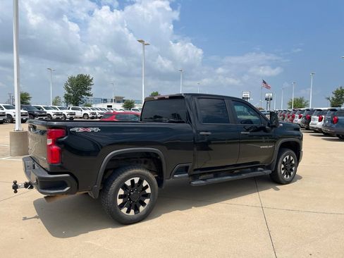 Used 2020 Chevrolet Silverado 2500 Custom w/ Custom Value Package AWD/4WD image 5