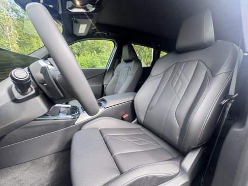 Used 2026 BMW X3 xDrive30 w/ Premium Package image 16