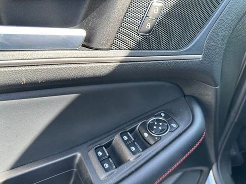 Used 2024 Ford Edge ST-Line image 14