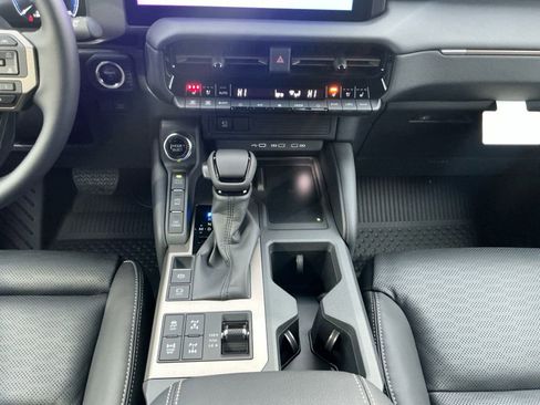 New 2026 Toyota Land Cruiser Base image 12