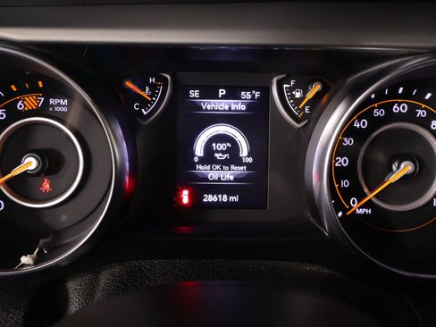 Used 2021 Jeep Wrangler Unlimited Sport AWD/4WD image 4