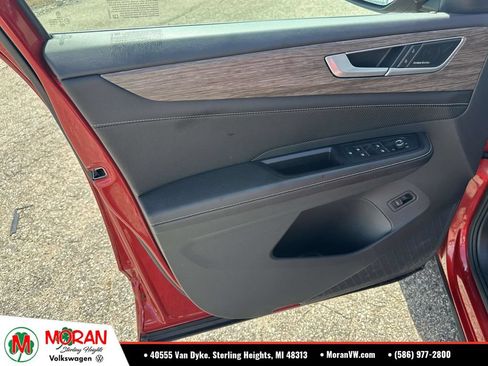 Used 2024 Volkswagen Atlas SEL Premium R-Line AWD/4WD image 18