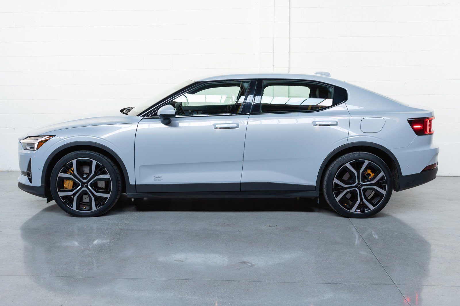 Used 2023 Polestar Polestar 2 w/ Pilot Pack AWD/4WD image 8