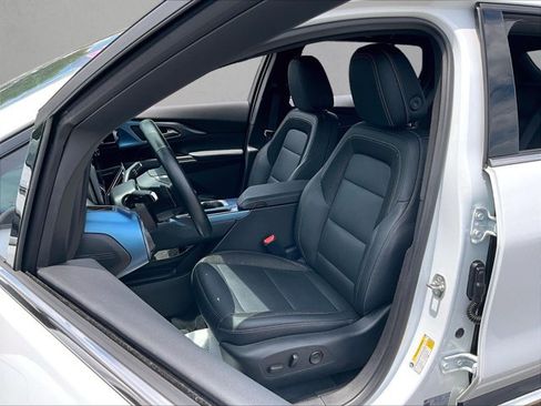 Used 2024 Chevrolet Blazer EV LT AWD/4WD image 26