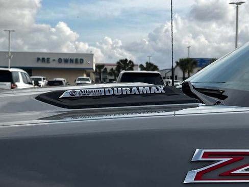 Used 2024 Chevrolet Silverado 2500 Custom w/ Custom Value Package image 27