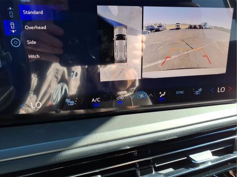 New 2026 Chevrolet Traverse LT w/ Midnight/Sport Edition image 25