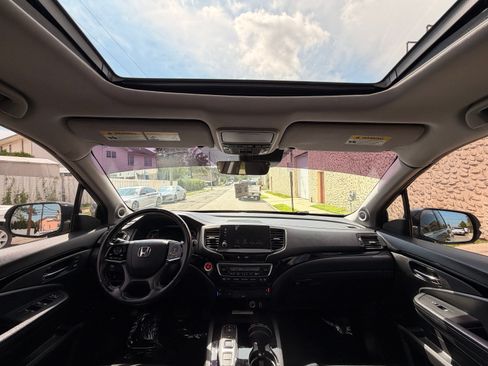 Used 2020 Honda Pilot Elite image 28