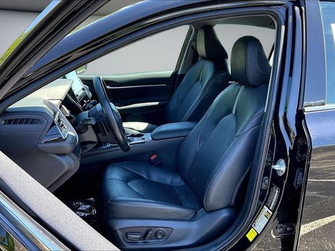 Used 2024 Toyota Camry XSE FWD image 21