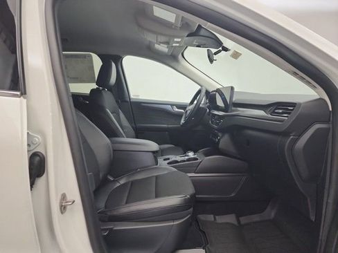 New 2025 Ford Escape Base w/ Class II Trailer Tow Package image 30