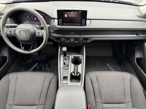 Certified 2025 Honda Accord LX image 11