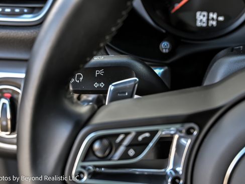 Used 2025 Porsche 718 Cayman image 34