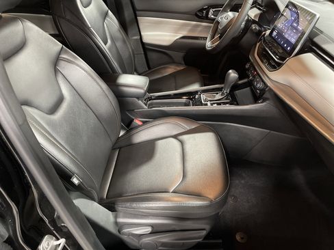 Used 2024 Jeep Compass Limited image 13