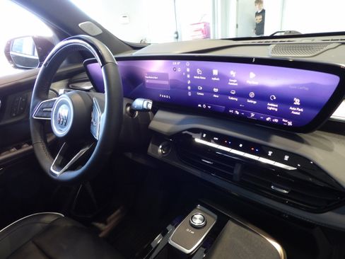 Used 2025 Buick Enclave Avenir w/ Super Cruise Package AWD/4WD image 29