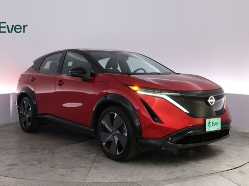 Used 2024 Nissan Ariya AWD image 13