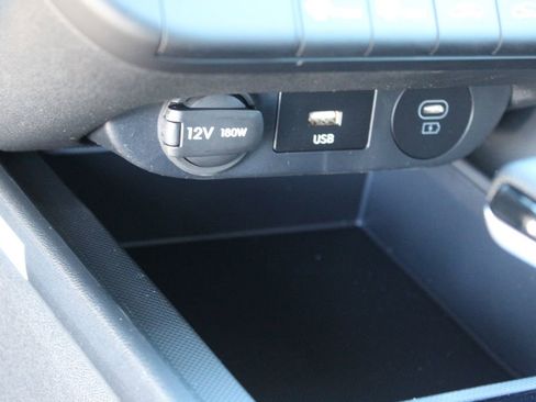 New 2026 Hyundai Elantra Hybrid FWD image 21