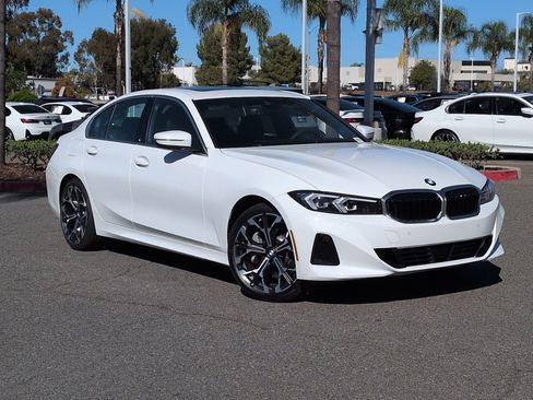 New 2026 BMW 330i Sedan w/ Convenience Package image 2