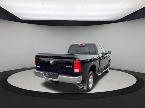 Used 2017 RAM 2500 SLT AWD/4WD image 8