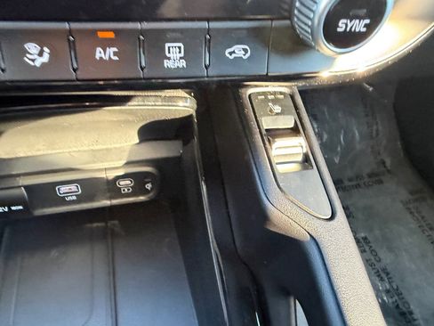 Used 2024 Kia Telluride S w/ S Sunroof Package image 41