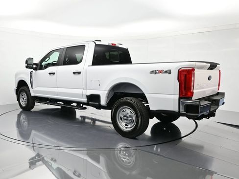 New 2026 Ford F250 XL w/ XL Chrome Package AWD/4WD image 7