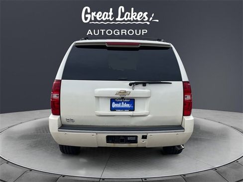 Used 2011 Chevrolet Suburban LTZ image 4