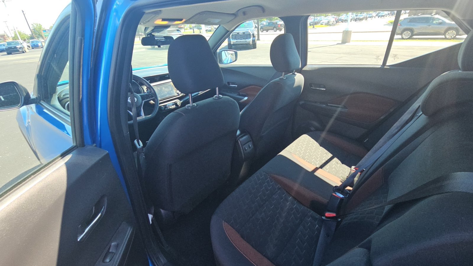 Used 2023 Nissan Kicks SR FWD image 26