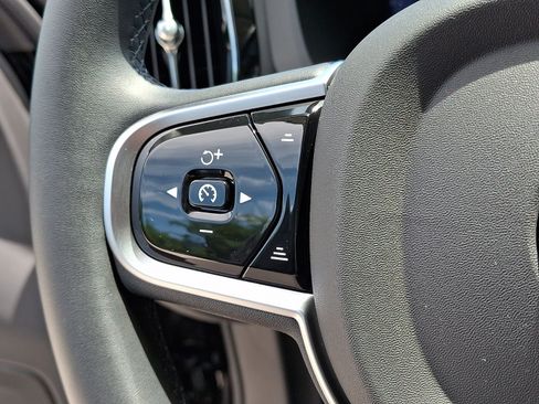 Used 2025 Volvo XC60 B5 Plus w/ Protection Package Premier AWD/4WD image 19