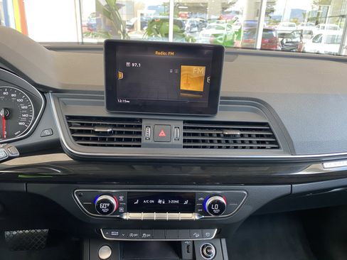 Used 2018 Audi Q5 2.0T Premium AWD/4WD image 41