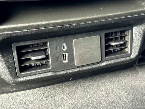 Used 2024 Chevrolet Silverado 2500 Custom w/ Custom Value Package image 19