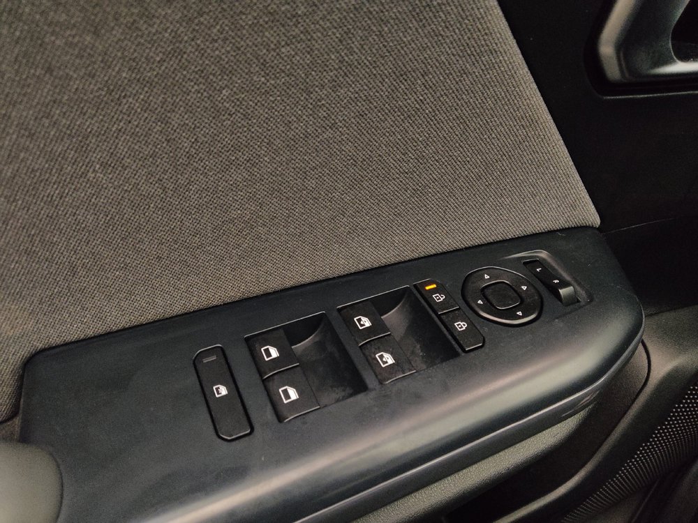 Used 2025 Kia K4 EX FWD image 27