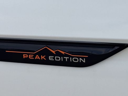 New 2026 Volkswagen Atlas Peak Edition AWD/4WD image 12