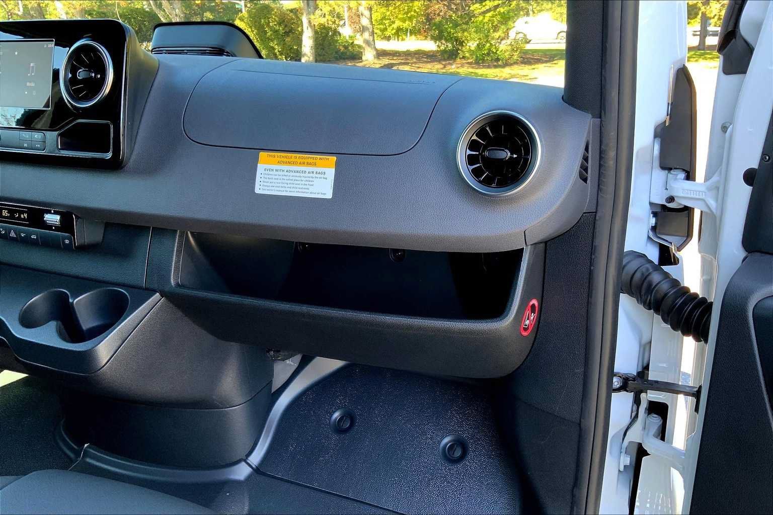 Used 2026 Mercedes-Benz Sprinter 2500 image 10