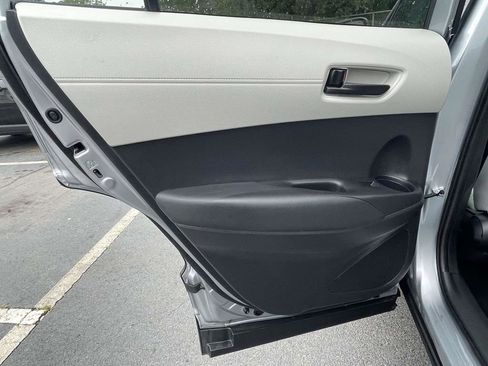 Used 2026 Toyota Corolla Cross LE FWD image 19