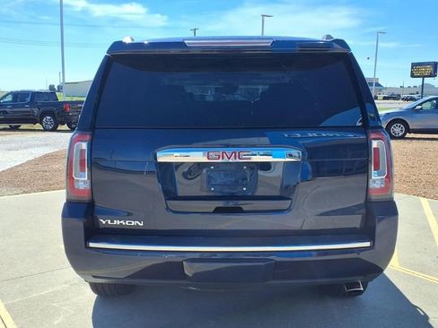 Used 2018 GMC Yukon Denali w/ Open Road Package AWD/4WD image 29