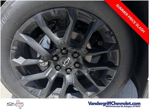 New 2026 Chevrolet Suburban LT w/ Comfort Package RWD image 9