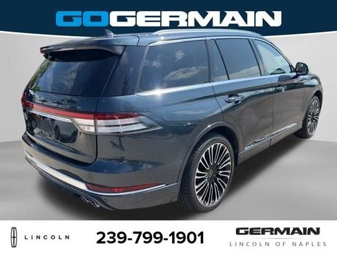Used 2022 Lincoln Aviator Black Label AWD/4WD image 7