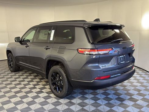 New 2025 Jeep Grand Cherokee L Altitude image 6