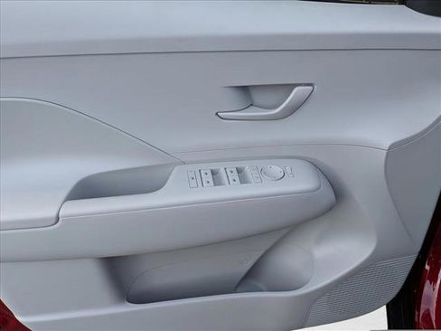 New 2026 Hyundai Kona SE image 16