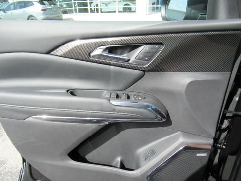 New 2026 Chevrolet Traverse High Country FWD image 21
