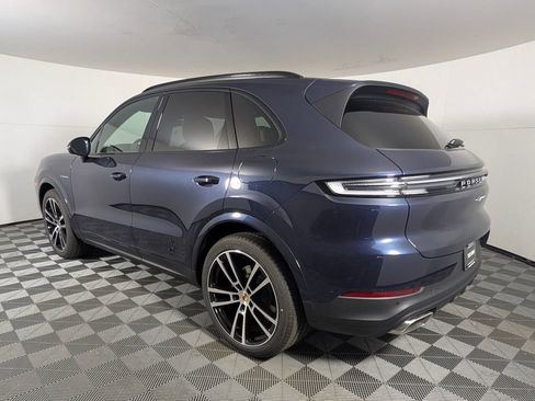 New 2026 Porsche Cayenne E-Hybrid image 3