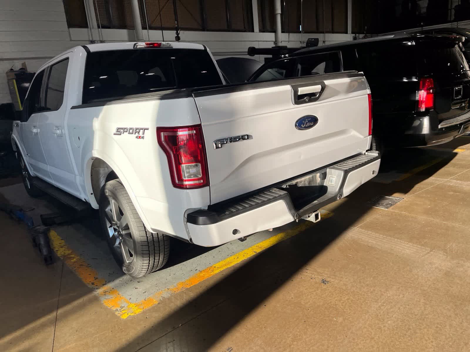 Used 2017 Ford F150 XLT w/ Equipment Group 302A Luxury AWD/4WD image 15