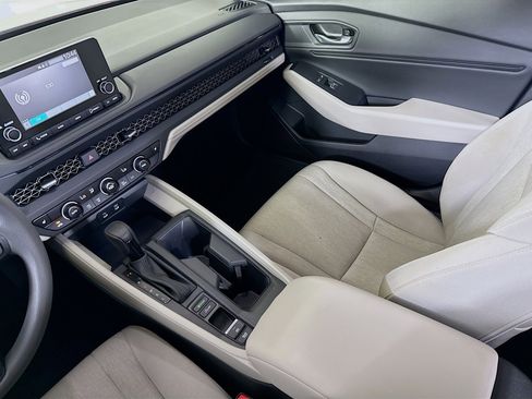 Used 2024 Honda Accord EX image 28