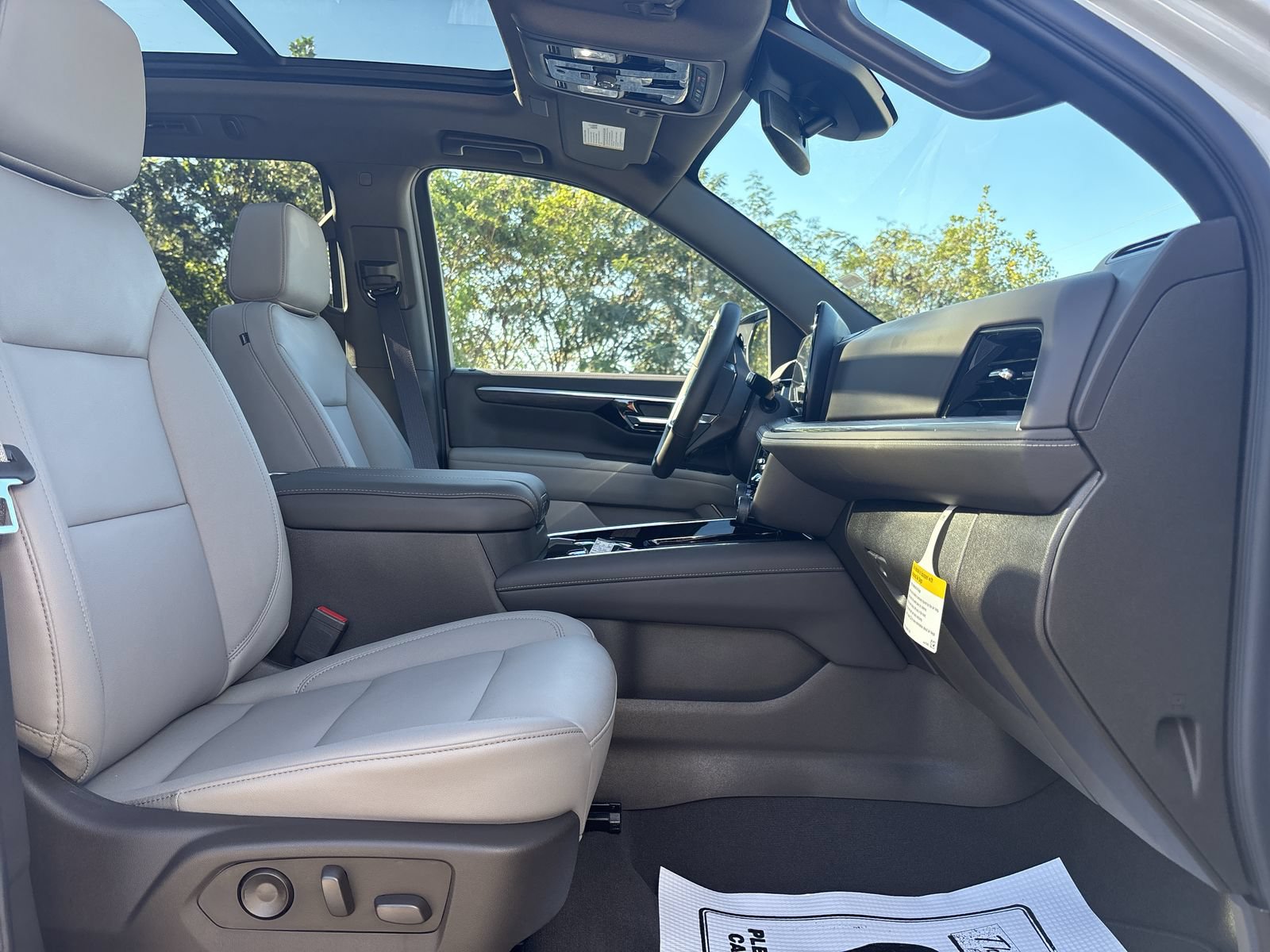 New 2027 Chevrolet Tahoe Z71 w/ Comfort Package AWD/4WD image 28