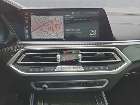 Used 2022 BMW X5 M50i w/ Executive Package image 17