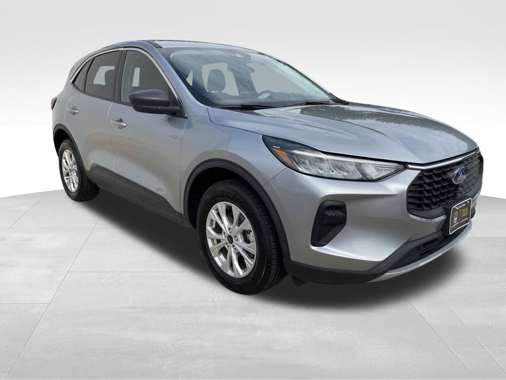Used 2024 Ford Escape Active AWD/4WD image 3