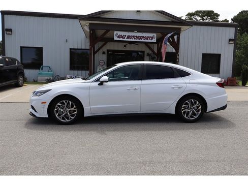 Used 2022 Hyundai Sonata SEL FWD image 2