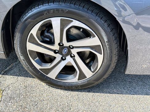 Used 2022 Subaru Legacy Limited image 5
