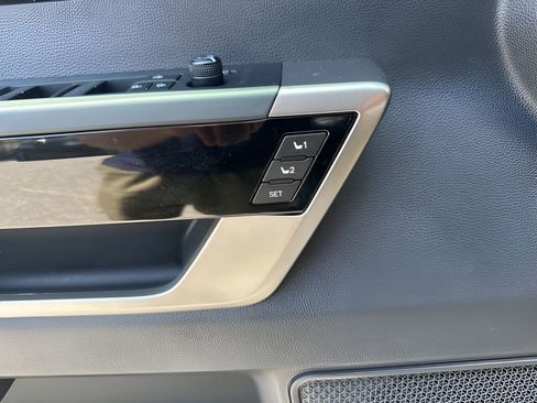 Used 2024 Toyota Tundra Limited image 11