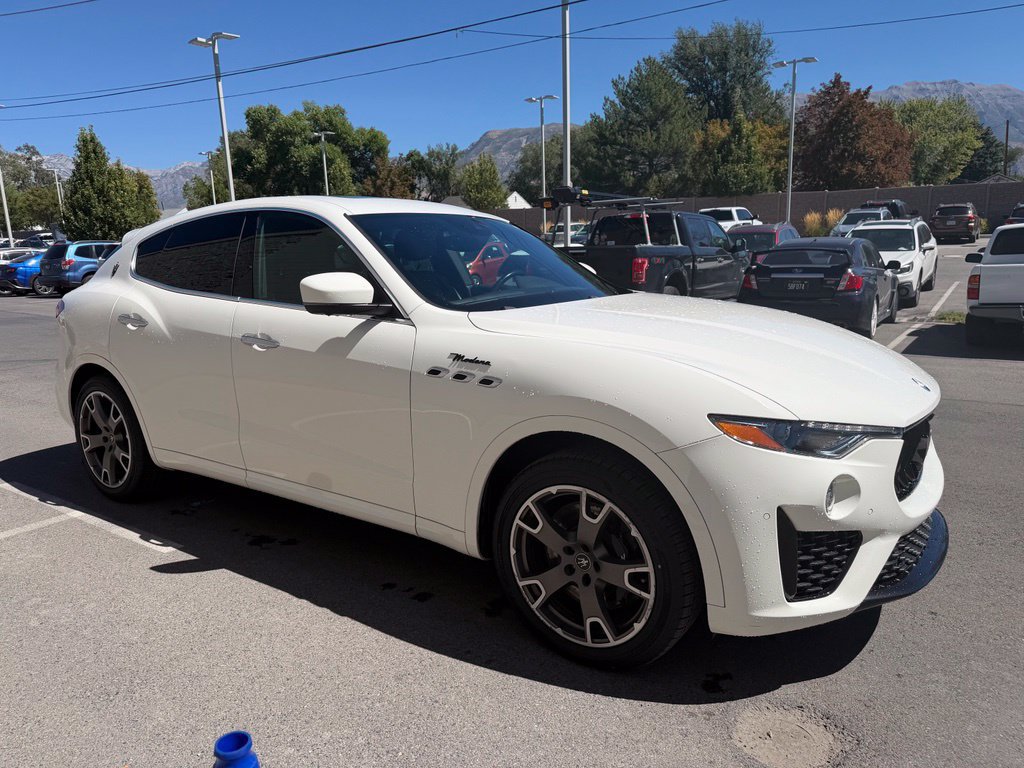 Used 2023 Maserati Levante Modena AWD/4WD image 7