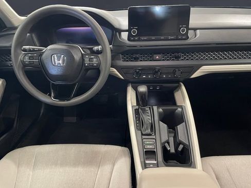 Certified 2025 Honda Accord LX image 10